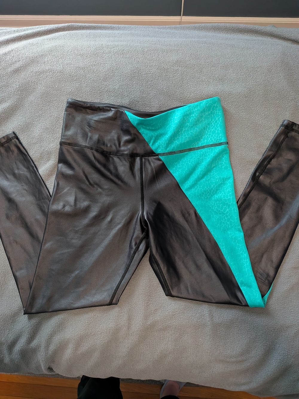 ZYIA Black And Teal Leggings.